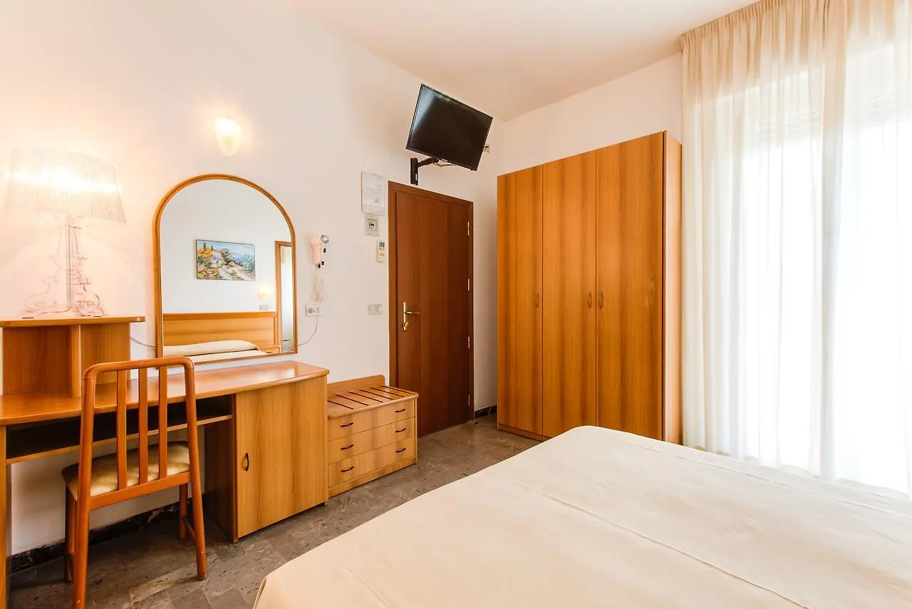 Hotel Splendid Gatteo a Mare 3*,  Italy